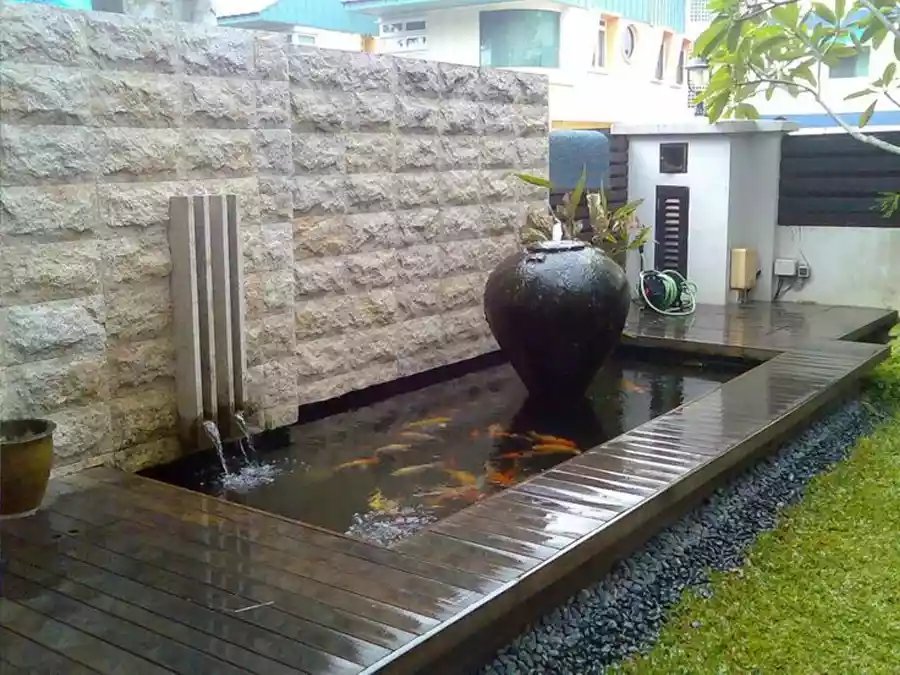 Kolam Ikan Minimalis Hiasan Kayu
